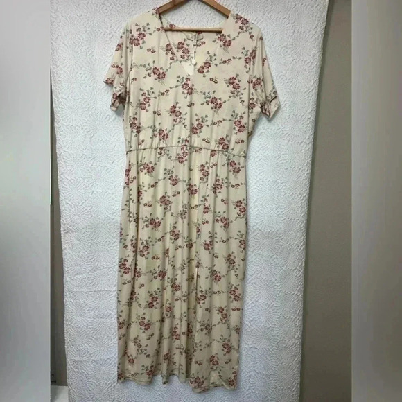 WAYF Alexa Short Sleeve Front Slit Midi Dress Ivory Whisper Pink Floral 1X NWT - Picture 14 of 14